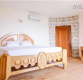 2 x Two Bedroom Apartments with Shared Pool, Sauna and Gym near Petrovac, Sleep 4-5